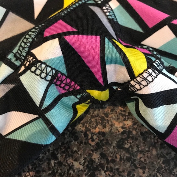 Work out Crops - Picture 4 of 4